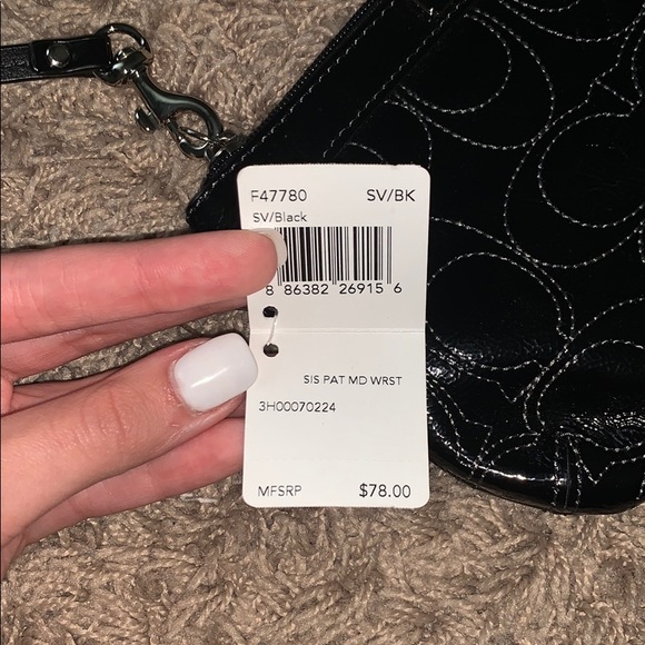 coach wristlet - Picture 2 of 3